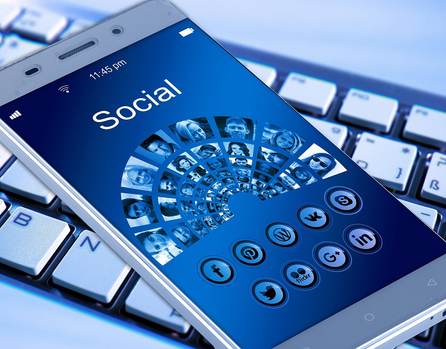 Social Mania Social Mania